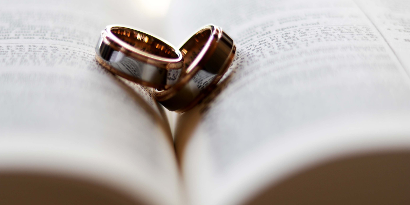 Đăng ký kết hôn có cần về quê không?